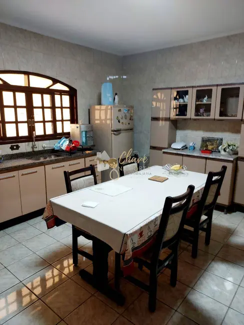 Foto 7 de Casa com 5 quartos à venda, 250m2 em Jardim Senice, São Paulo - SP