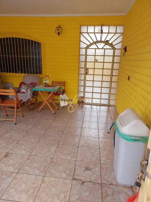 Foto 3 de Casa com 5 quartos à venda, 250m2 em Jardim Senice, São Paulo - SP