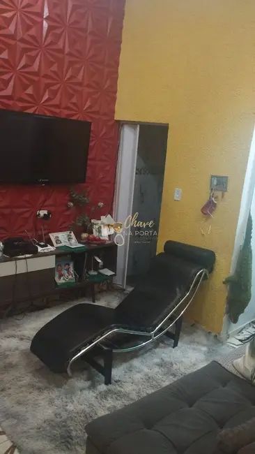 Casa com 3 quartos à venda, 75m2 em Jardim Vera Cruz(Zona Sul), São Paulo - SP - imagem 3 Foto 3 de Casa com 3 quartos à venda, 75m2 em Jardim Vera Cruz(Zona Sul), São Paulo - SP