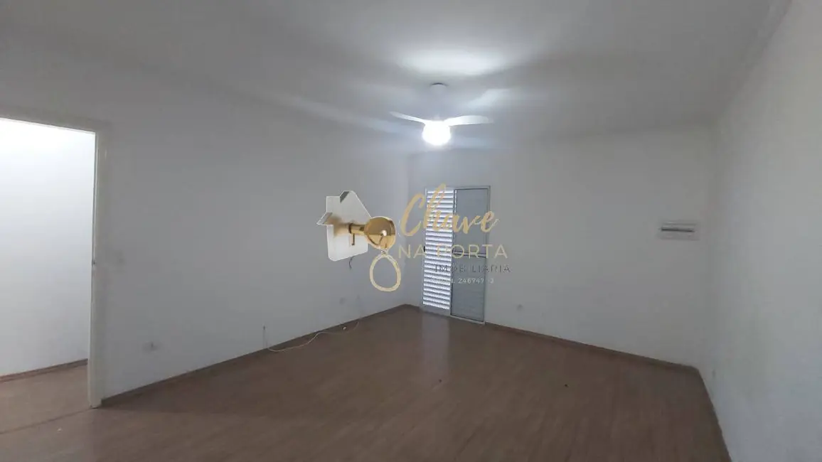 Casa com 3 quartos à venda, 200m2 em Socorro, São Paulo - SP - imagem 3 Foto 3 de Casa com 3 quartos à venda, 200m2 em Socorro, São Paulo - SP