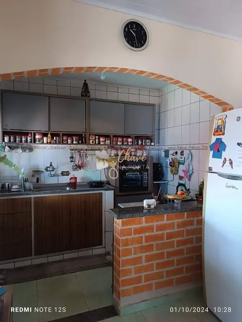 Chácara com 3 quartos à venda, 1000m2 em Centro, Ibiuna - SP - imagem 7 Foto 7 de Chácara com 3 quartos à venda, 1000m2 em Centro, Ibiuna - SP