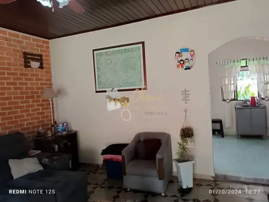 Chácara com 3 quartos à venda, 1000m2 em Centro, Ibiuna - SP - imagem 3 Foto 3 de Chácara com 3 quartos à venda, 1000m2 em Centro, Ibiuna - SP