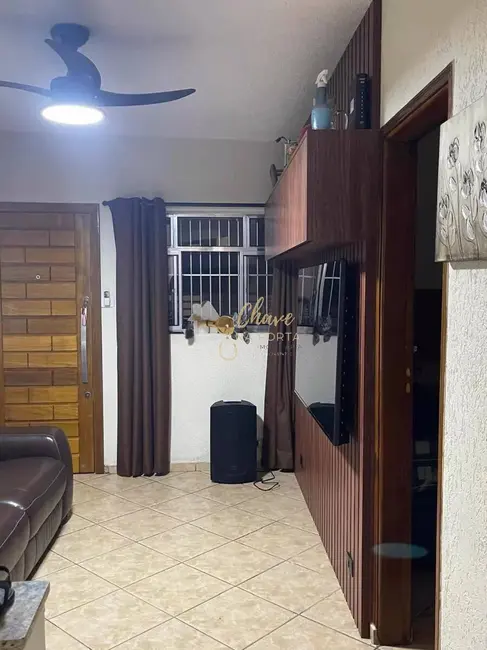 Foto 3 de Casa com 3 quartos à venda, 130m2 em Jardim Patente, São Paulo - SP