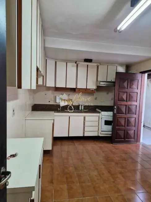 Foto 4 de Casa com 4 quartos à venda, 150m2 em Vila Califórnia, São Paulo - SP