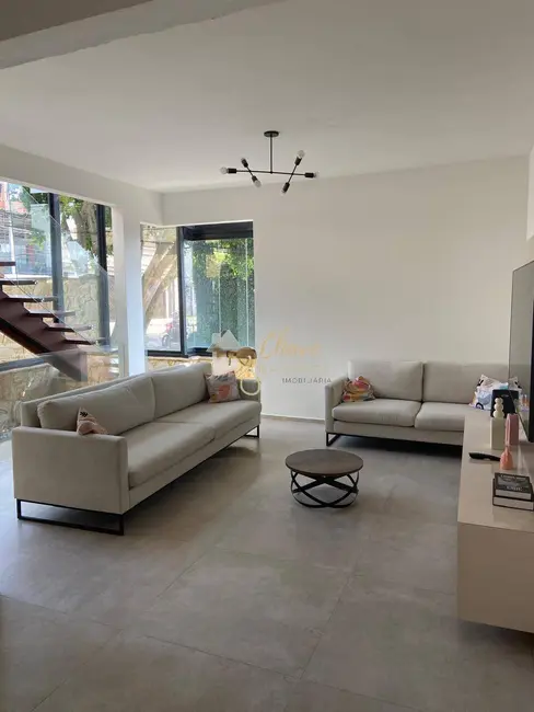 Casa com 3 quartos à venda, 190m2 em Jardim Esmeralda (Zona Sul), São Paulo - SP - imagem 1 Foto 1 de Casa com 3 quartos à venda, 190m2 em Jardim Esmeralda (Zona Sul), São Paulo - SP