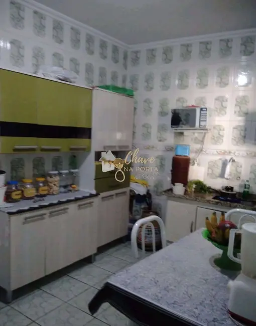 Foto 2 de Sobrado com 4 quartos à venda, 240m2 em Jardim Nossa Senhora de Fátima, Embu Das Artes - SP