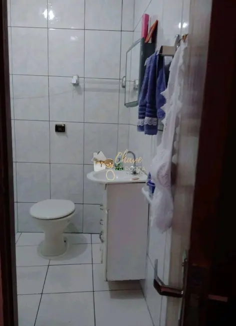 Sobrado com 4 quartos à venda, 240m2 em Jardim Nossa Senhora de Fátima, Embu Das Artes - SP - imagem 7 Foto 7 de Sobrado com 4 quartos à venda, 240m2 em Jardim Nossa Senhora de Fátima, Embu Das Artes - SP