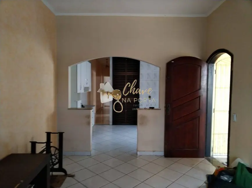 Foto 2 de Casa com 2 quartos à venda, 90m2 em Caiçara, Praia Grande - SP