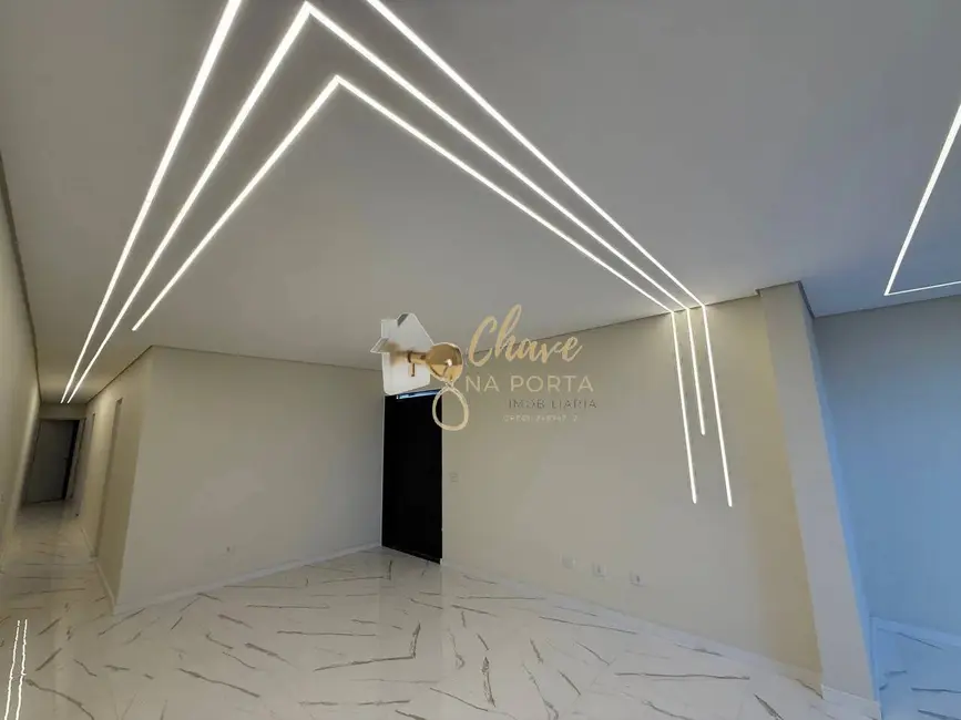 Casa com 3 quartos à venda, 125m2 em Jardim Aeródromo, Guarulhos - SP - imagem 1 Foto 1 de Casa com 3 quartos à venda, 125m2 em Jardim Aeródromo, Guarulhos - SP