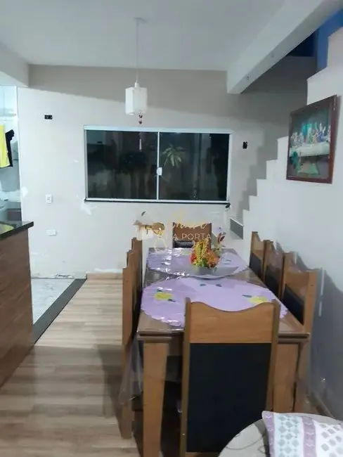 Foto 2 de Sobrado com 3 quartos à venda, 180m2 em Veloso, Osasco - SP