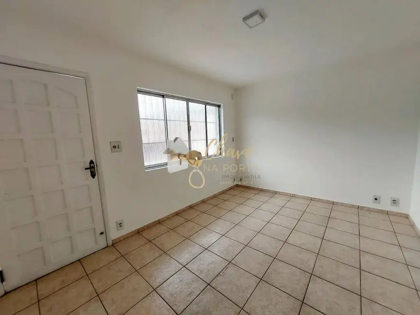 Foto 3 de Casa com 6 quartos à venda, 252m2 em Vila Dalva, São Paulo - SP