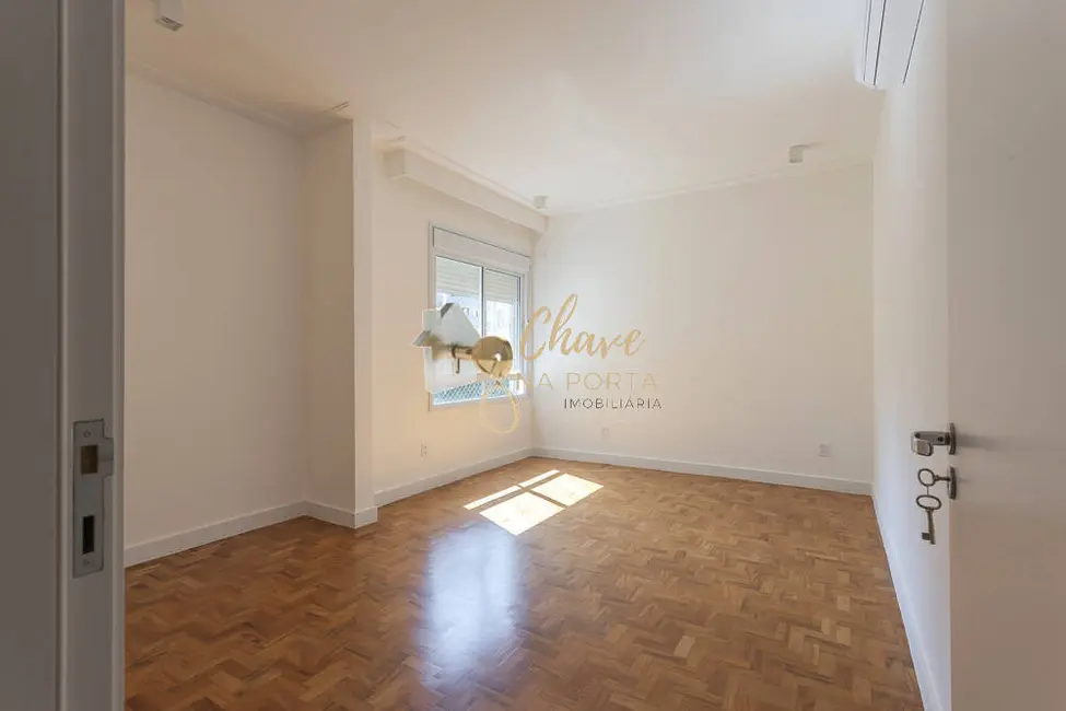 Foto 3 de Apartamento com 3 quartos à venda, 209m2 em Jardim Paulista, São Paulo - SP