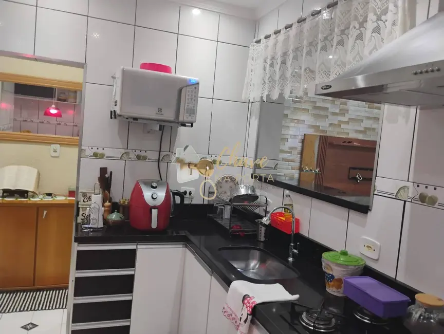 Sobrado com 3 quartos à venda, 125m2 em Jardim Capela, São Paulo - SP - imagem 5 Foto 5 de Sobrado com 3 quartos à venda, 125m2 em Jardim Capela, São Paulo - SP