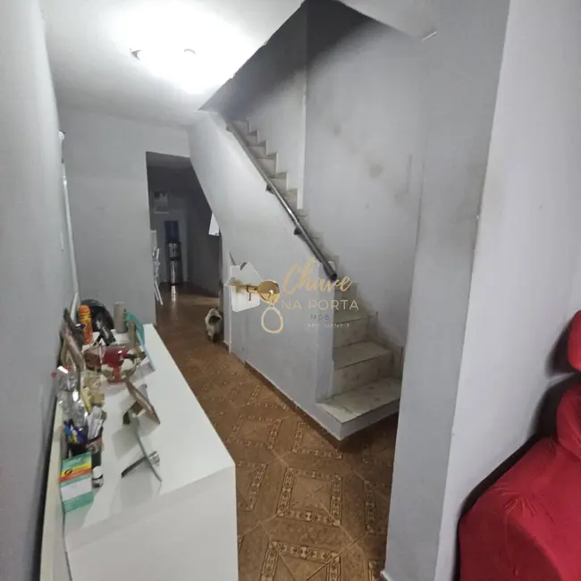 Sobrado com 3 quartos à venda, 200m2 em Jardim Sônia Regina, São Paulo - SP - imagem 4 Foto 4 de Sobrado com 3 quartos à venda, 200m2 em Jardim Sônia Regina, São Paulo - SP