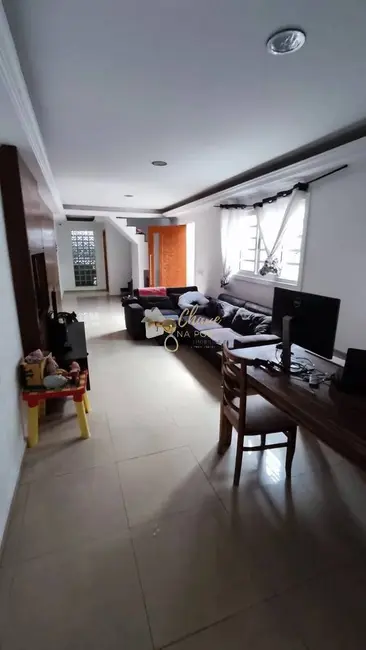 Foto 2 de Casa com 3 quartos à venda, 112m2 em Capão Redondo, São Paulo - SP