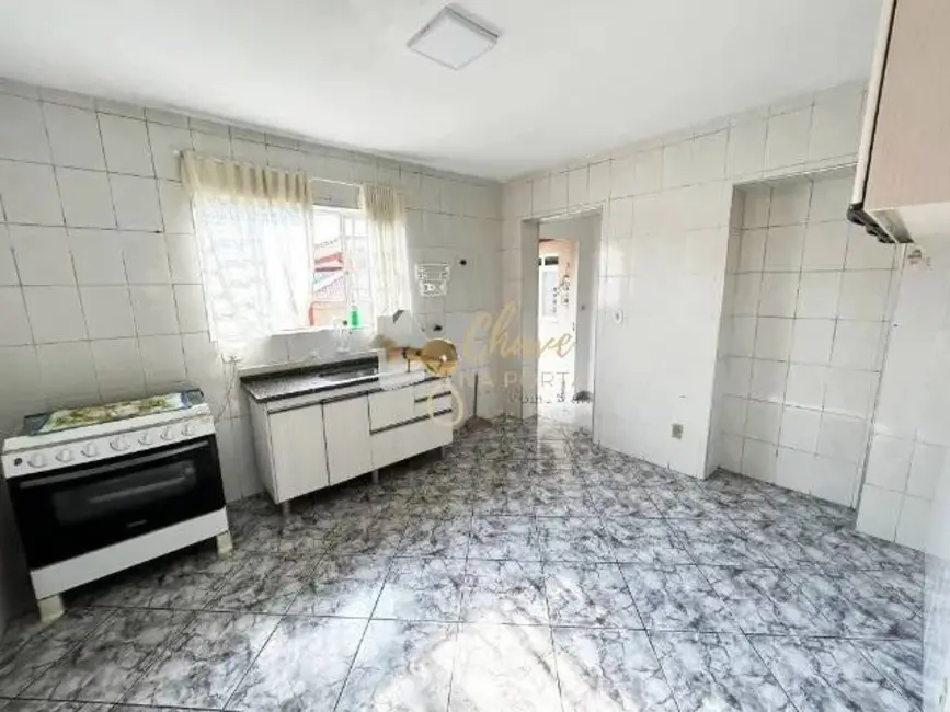 Foto 8 de Sobrado com 3 quartos à venda, 220m2 em Jardim Santa Emília, São Paulo - SP