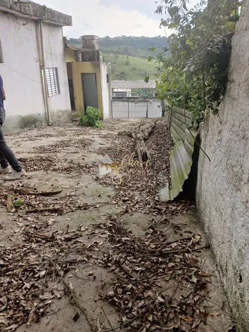 Foto 2 de Casa com 2 quartos à venda, 150m2 em Jardim Turquesa, São Paulo - SP