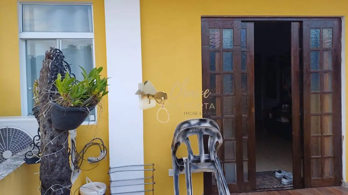 Foto 1 de Casa com 4 quartos à venda, 143m2 em Jardim São Francisco, Embu Das Artes - SP