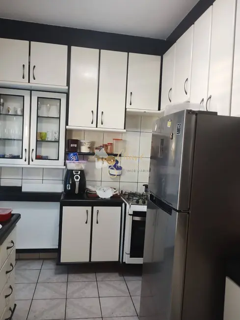 Foto 3 de Casa com 4 quartos à venda, 283m2 em Jardim São Francisco, Embu Das Artes - SP