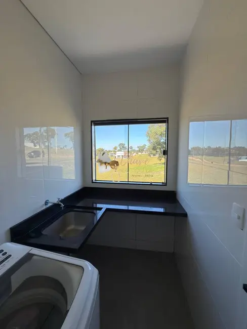 Foto 7 de Sobrado com 4 quartos à venda, 170m2 em Pardinho - SP