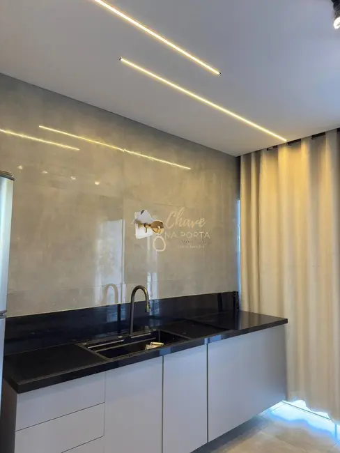 Foto 9 de Sobrado com 4 quartos à venda, 170m2 em Pardinho - SP