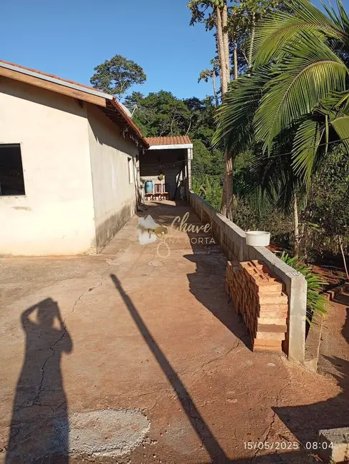 Chácara com 3 quartos à venda, 1610m2 em Sorocaba - SP - imagem 1 Foto 1 de Chácara com 3 quartos à venda, 1610m2 em Sorocaba - SP