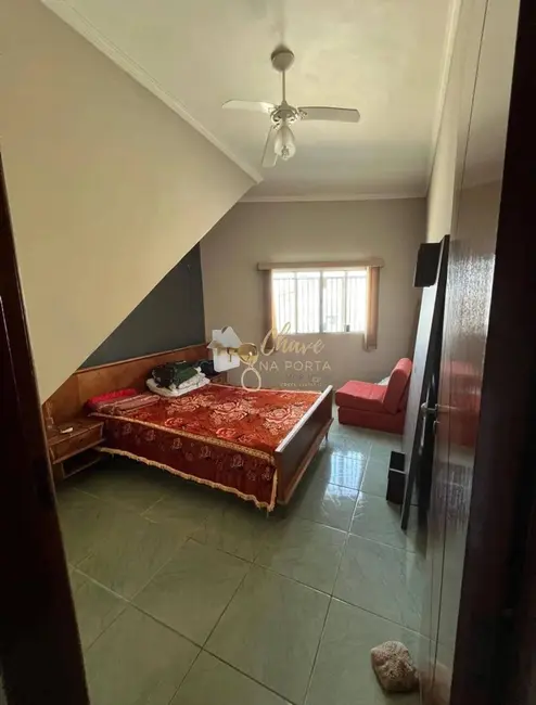 Sobrado com 5 quartos à venda, 80m2 em Jardim Sônia Maria, Itapecerica Da Serra - SP - imagem 9 Foto 9 de Sobrado com 5 quartos à venda, 80m2 em Jardim Sônia Maria, Itapecerica Da Serra - SP