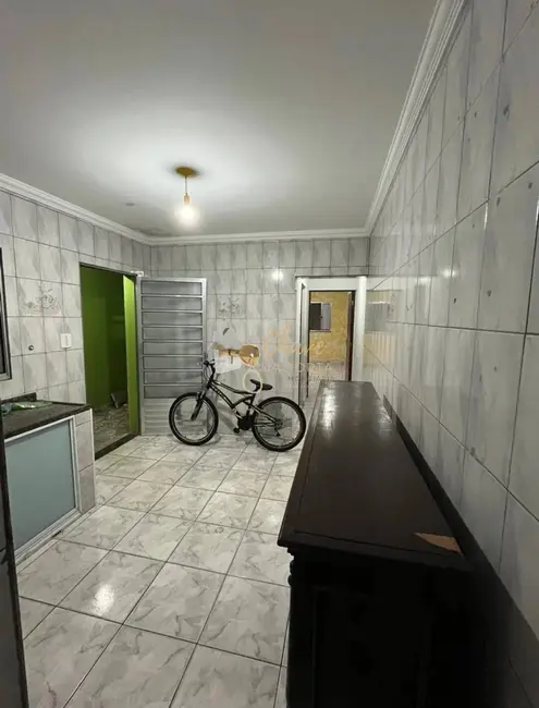 Sobrado com 5 quartos à venda, 80m2 em Jardim Sônia Maria, Itapecerica Da Serra - SP - imagem 6 Foto 6 de Sobrado com 5 quartos à venda, 80m2 em Jardim Sônia Maria, Itapecerica Da Serra - SP