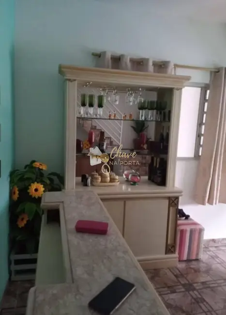 Foto 1 de Casa com 3 quartos à venda, 175m2 em Jardim Santo Eduardo, Embu Das Artes - SP