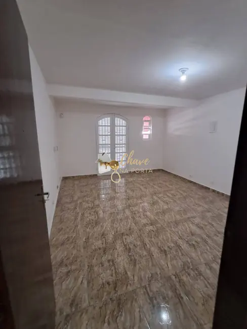 Sobrado com 2 quartos à venda, 161m2 em Parque Maria Helena, São Paulo - SP - imagem 7 Foto 7 de Sobrado com 2 quartos à venda, 161m2 em Parque Maria Helena, São Paulo - SP