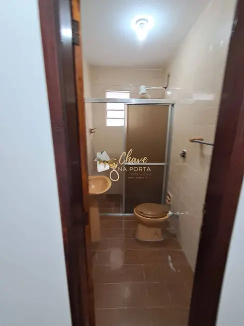 Sobrado com 2 quartos à venda, 161m2 em Parque Maria Helena, São Paulo - SP - imagem 3 Foto 3 de Sobrado com 2 quartos à venda, 161m2 em Parque Maria Helena, São Paulo - SP