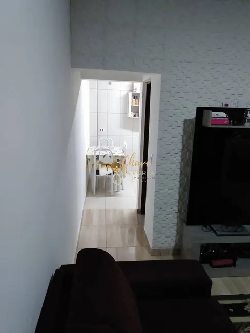 Casa com 3 quartos à venda, 160m2 em Sítio das Madres, Taboao Da Serra - SP - imagem 5 Foto 5 de Casa com 3 quartos à venda, 160m2 em Sítio das Madres, Taboao Da Serra - SP