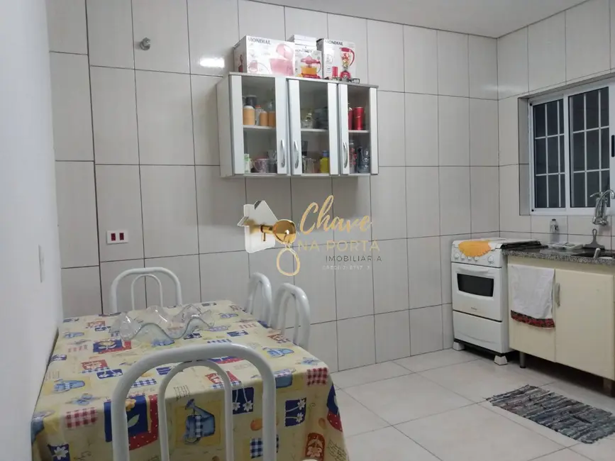 Casa com 3 quartos à venda, 160m2 em Sítio das Madres, Taboao Da Serra - SP - imagem 6 Foto 6 de Casa com 3 quartos à venda, 160m2 em Sítio das Madres, Taboao Da Serra - SP