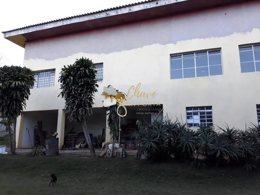 Foto 3 de Chácara com 4 quartos à venda, 1940m2 em Chácara Remanso (Caucaia do Alto), Cotia - SP