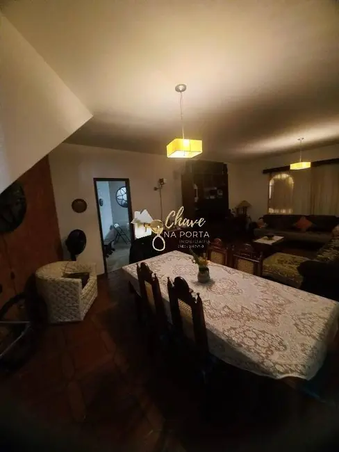 Foto 1 de Casa com 3 quartos à venda, 190m2 em Jardim Taboão, São Paulo - SP