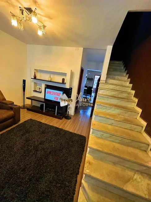 Sobrado com 3 quartos à venda, 210m2 em Jardim das Acácias, São Paulo - SP - imagem 2 Foto 2 de Sobrado com 3 quartos à venda, 210m2 em Jardim das Acácias, São Paulo - SP