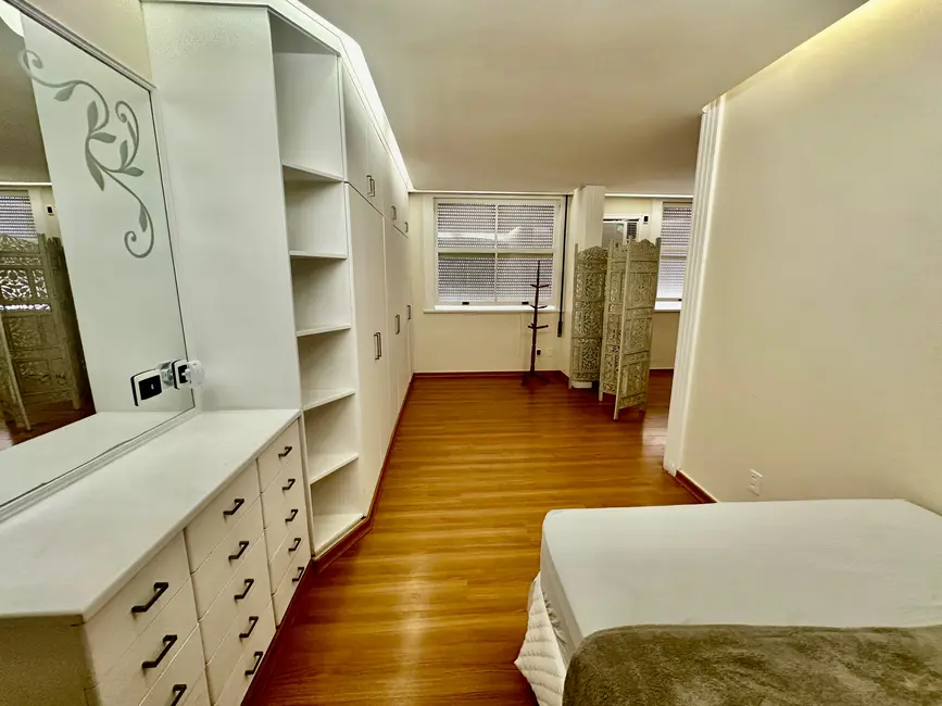 Apartamento com 4 quartos à venda, 215m2 em Ipanema, Rio De Janeiro - RJ - imagem 7 Foto 7 de Apartamento com 4 quartos à venda, 215m2 em Ipanema, Rio De Janeiro - RJ