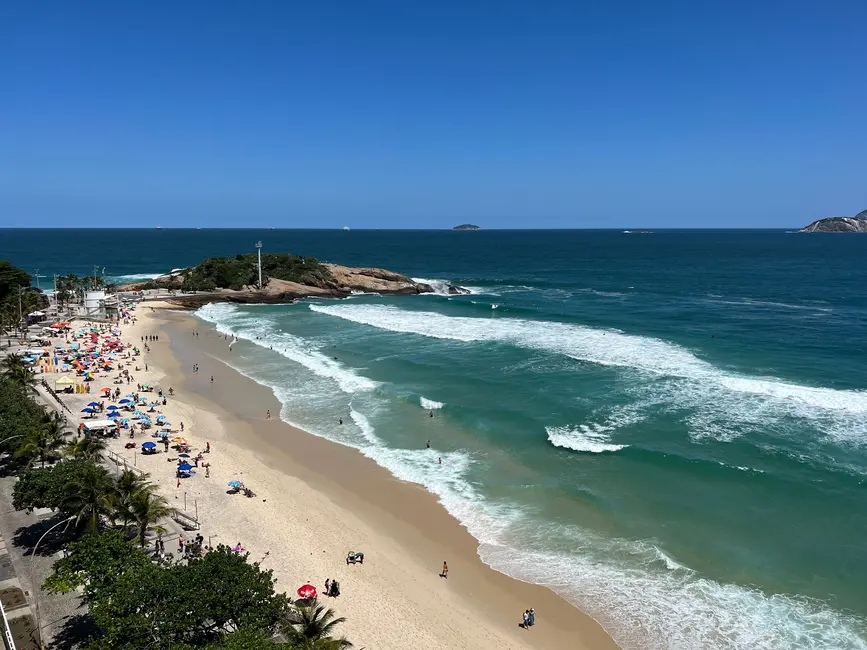 Apartamento com 3 quartos para alugar, 350m2 em Ipanema, Rio De Janeiro - RJ - imagem 3 Foto 3 de Apartamento com 3 quartos para alugar, 350m2 em Ipanema, Rio De Janeiro - RJ