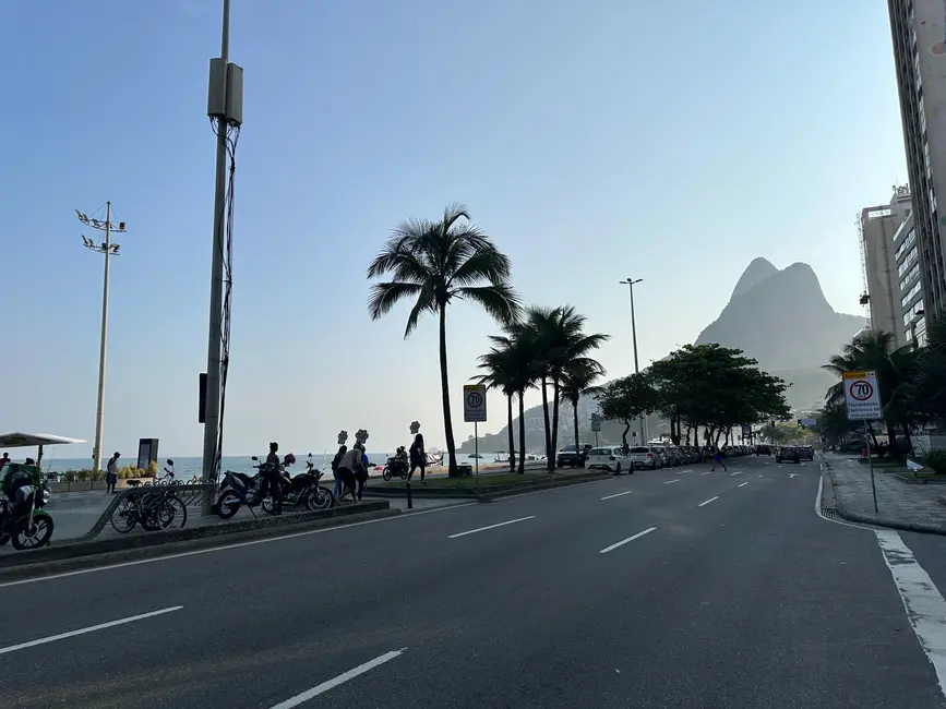 Apartamento com 2 quartos à venda, 85m2 em Leblon, Rio De Janeiro - RJ - imagem 8 Foto 8 de Apartamento com 2 quartos à venda, 85m2 em Leblon, Rio De Janeiro - RJ