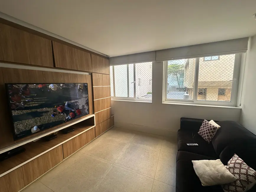 Apartamento com 2 quartos à venda, 85m2 em Leblon, Rio De Janeiro - RJ - imagem 3 Foto 3 de Apartamento com 2 quartos à venda, 85m2 em Leblon, Rio De Janeiro - RJ
