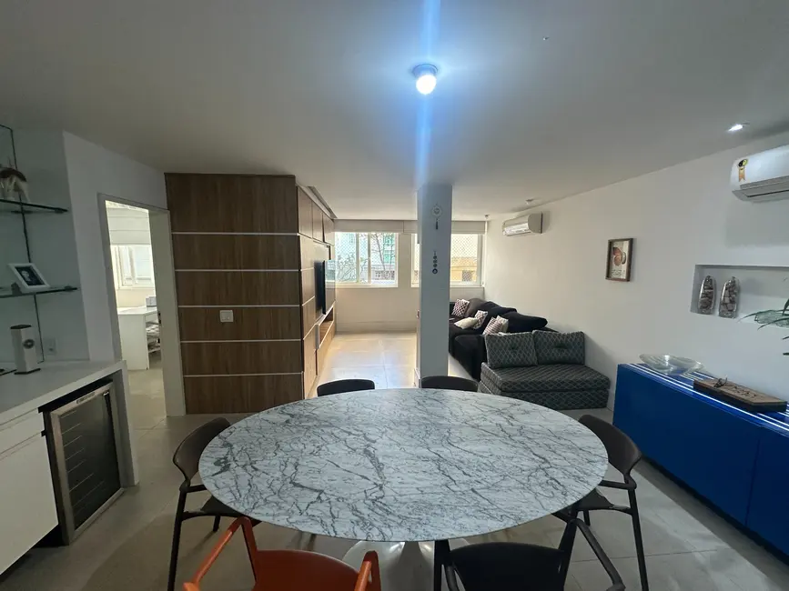 Apartamento com 2 quartos à venda, 85m2 em Leblon, Rio De Janeiro - RJ - imagem 4 Foto 4 de Apartamento com 2 quartos à venda, 85m2 em Leblon, Rio De Janeiro - RJ