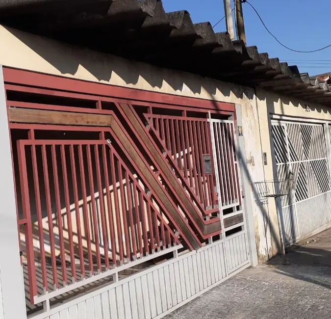 Casa com 3 quartos à venda, 176000m2 em Vila Palmares, Santo Andre - SP - imagem 1 Foto 1 de Casa com 3 quartos à venda, 176000m2 em Vila Palmares, Santo Andre - SP