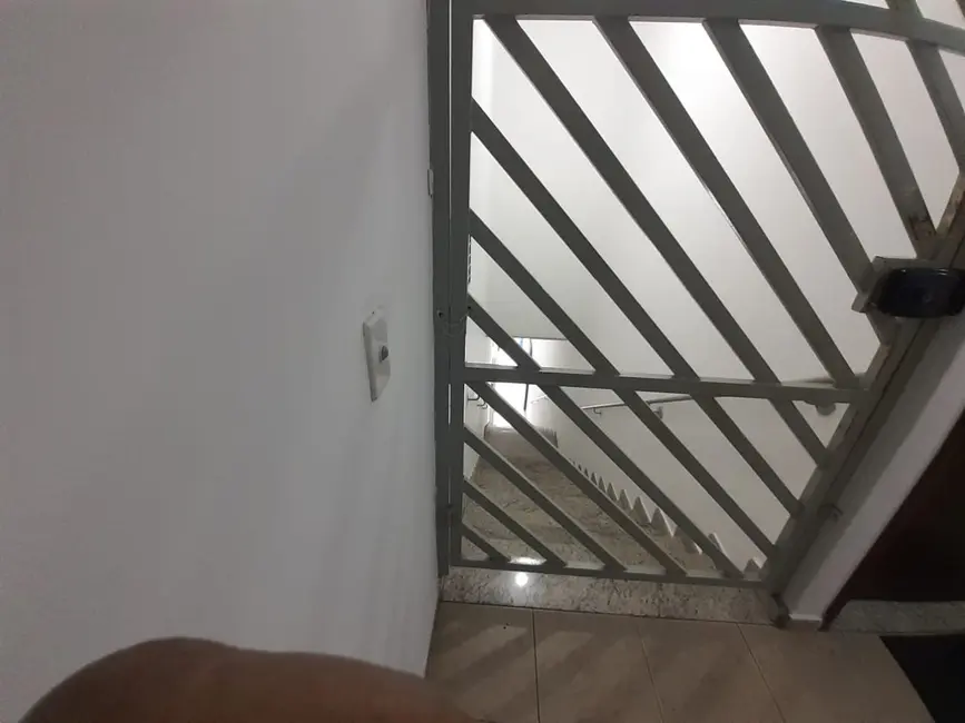 Foto 1 de Apartamento com 2 quartos para alugar, 55m2 em Vila Linda, Santo Andre - SP