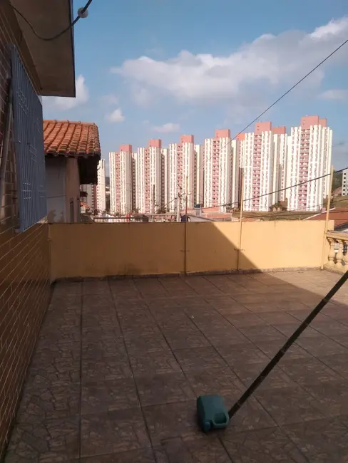 Foto 10 de Casa com 2 quartos para alugar, 90m2 em Jardim do Estádio, Santo Andre - SP