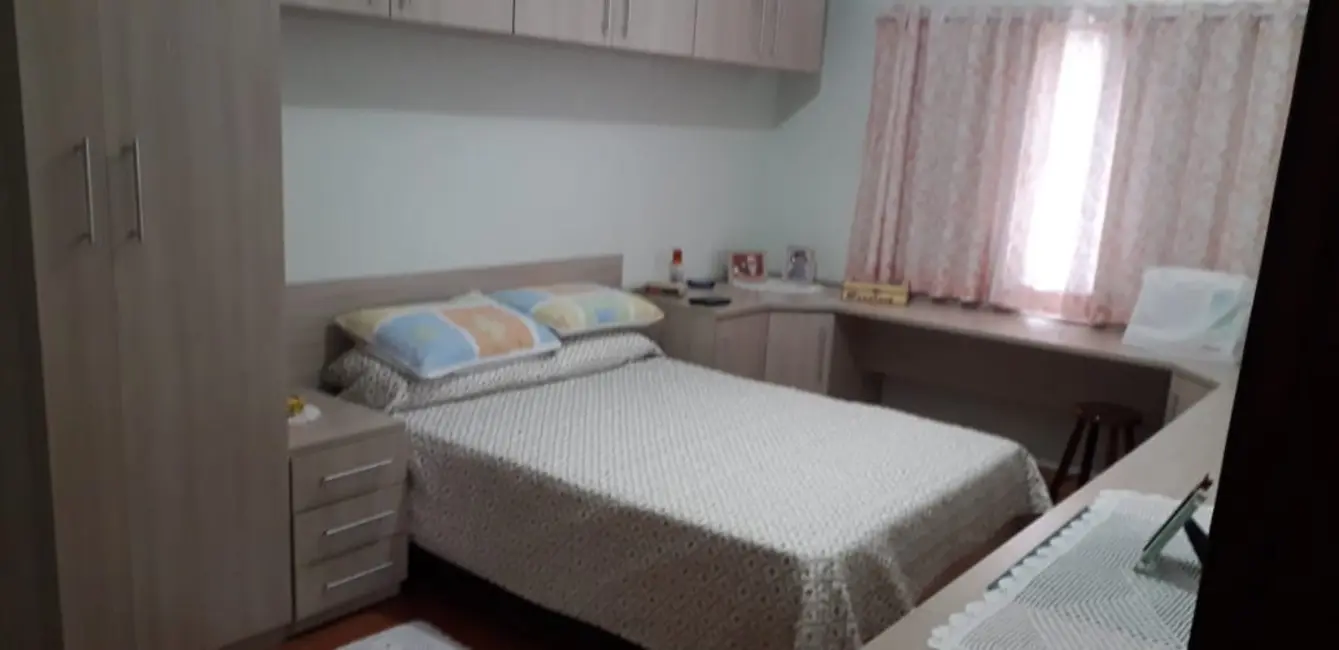 Casa com 4 quartos à venda, 172m2 em Jardim do Estádio, Santo Andre - SP - imagem 8 Foto 8 de Casa com 4 quartos à venda, 172m2 em Jardim do Estádio, Santo Andre - SP