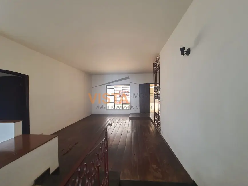 Foto 2 de Casa com 3 quartos à venda, 416m2 em Centro, Aguai - SP