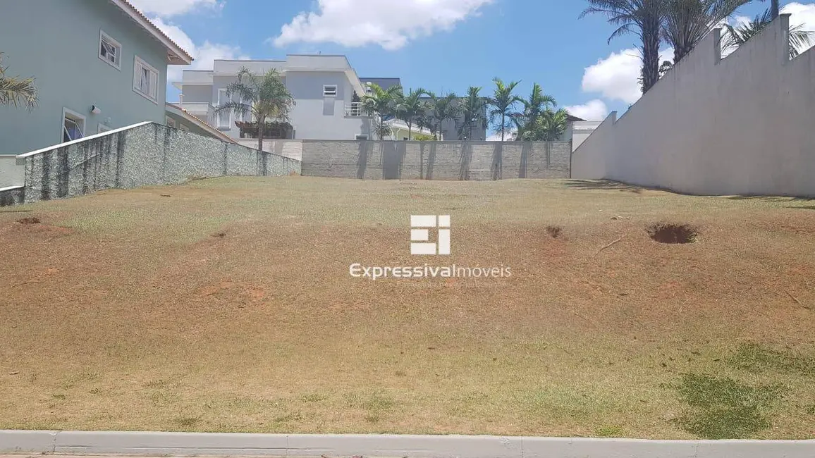 Foto 1 de Terreno / Lote à venda, 600m2 em Jardim Alto de Santa Cruz, Itatiba - SP