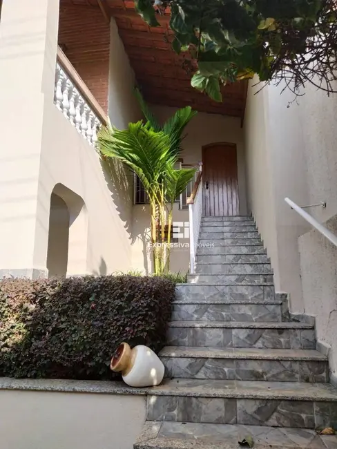 Foto 3 de Casa com 4 quartos à venda, 420m2 em Nova Itatiba, Itatiba - SP