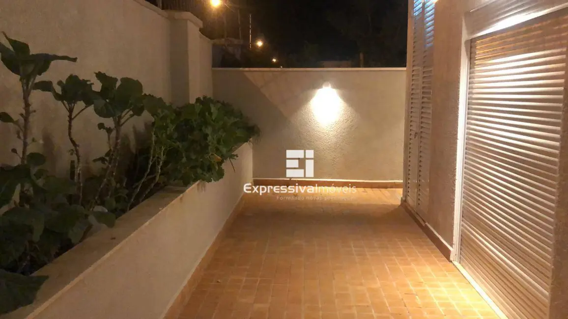 Foto 5 de Casa de Condomínio com 3 quartos à venda, 300m2 em João Aranha, Paulinia - SP