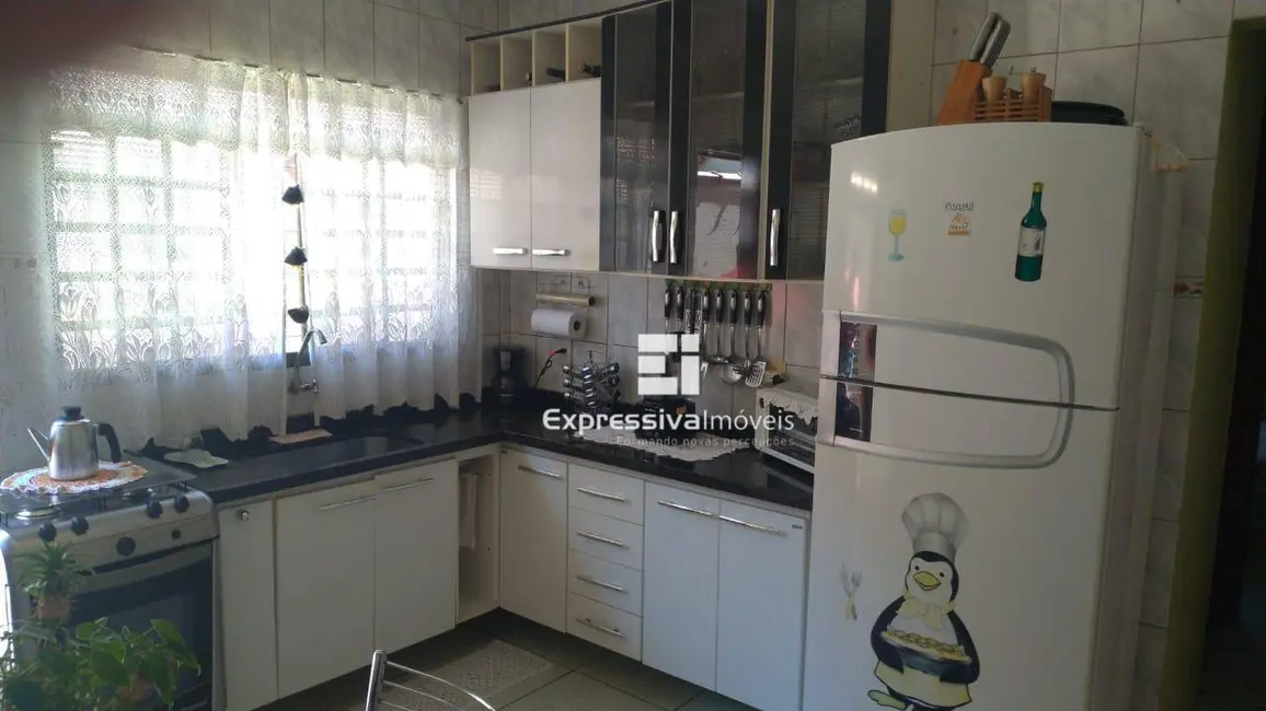 Foto 8 de Casa com 2 quartos à venda, 133m2 em Loteamento Vila Real, Itatiba - SP